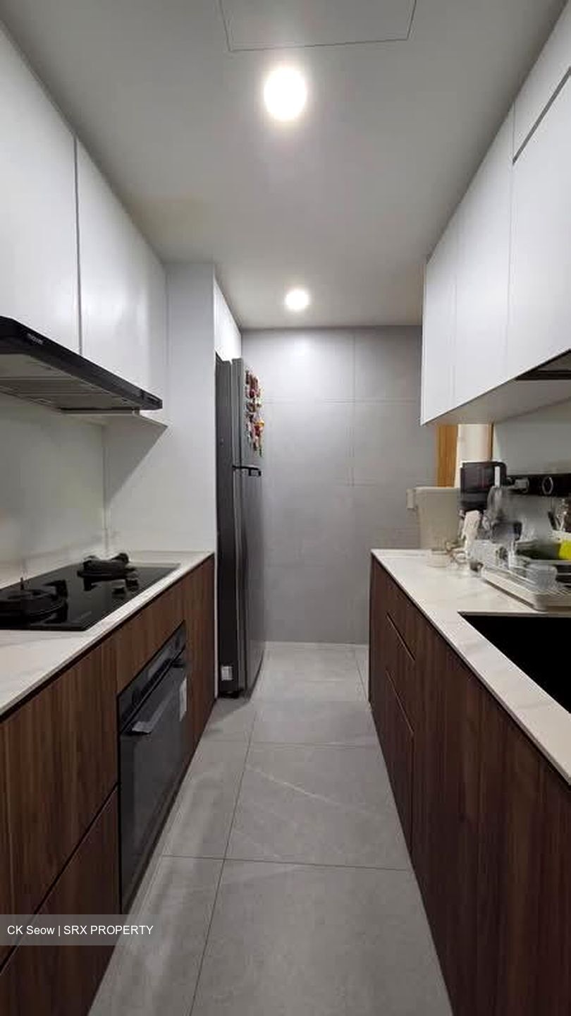 The Tampines Trilliant (D18), Condominium #556455491